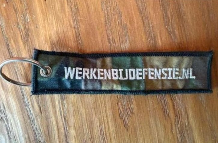 Werken bij Defensie - remove before flight, Verzamelen, Ophalen of Verzenden, Nederland, Overige typen