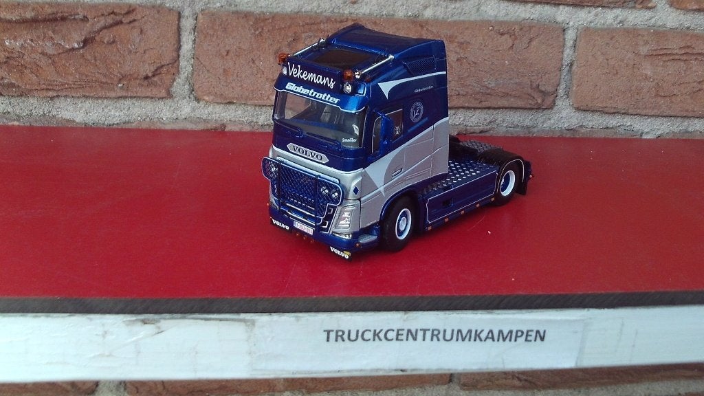 WSI  Volvo  FH4  Globetrotter  van  Vekemans  en  Zonen., Ophalen of Verzenden, Nieuw, Bus of Vrachtwagen, Wsi
