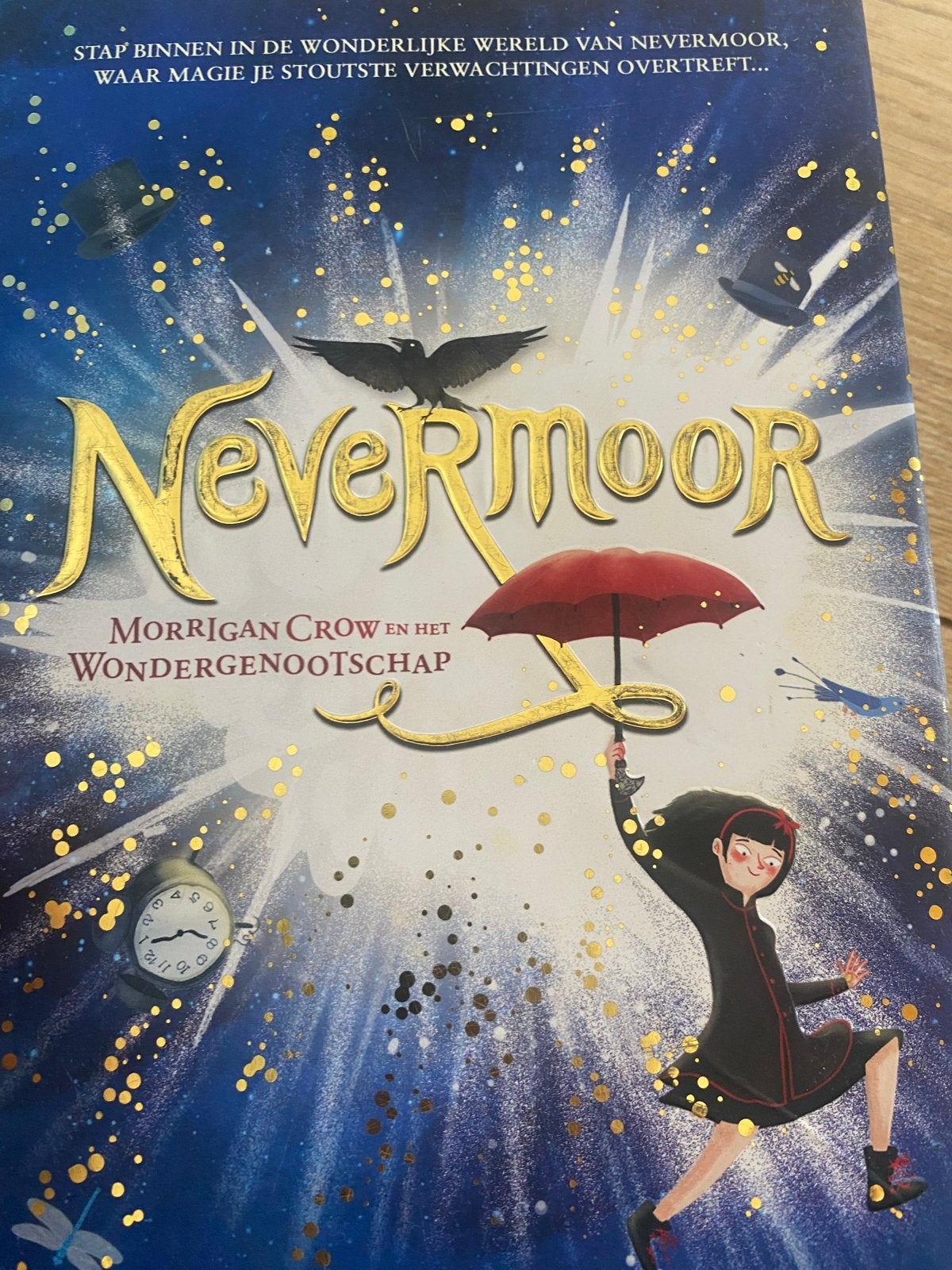 Nevermoor: Morrigan Crow en het Wondergenootschap, Boeken, Ophalen of Verzenden, Zo goed als nieuw