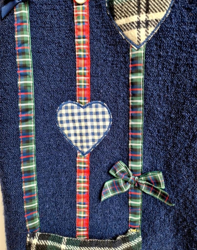 Uniek vintage wollen trachten hartjes en strikjes gilet, Ophalen of Verzenden, Zo goed als nieuw, Maat 38/40 (M), Blauw