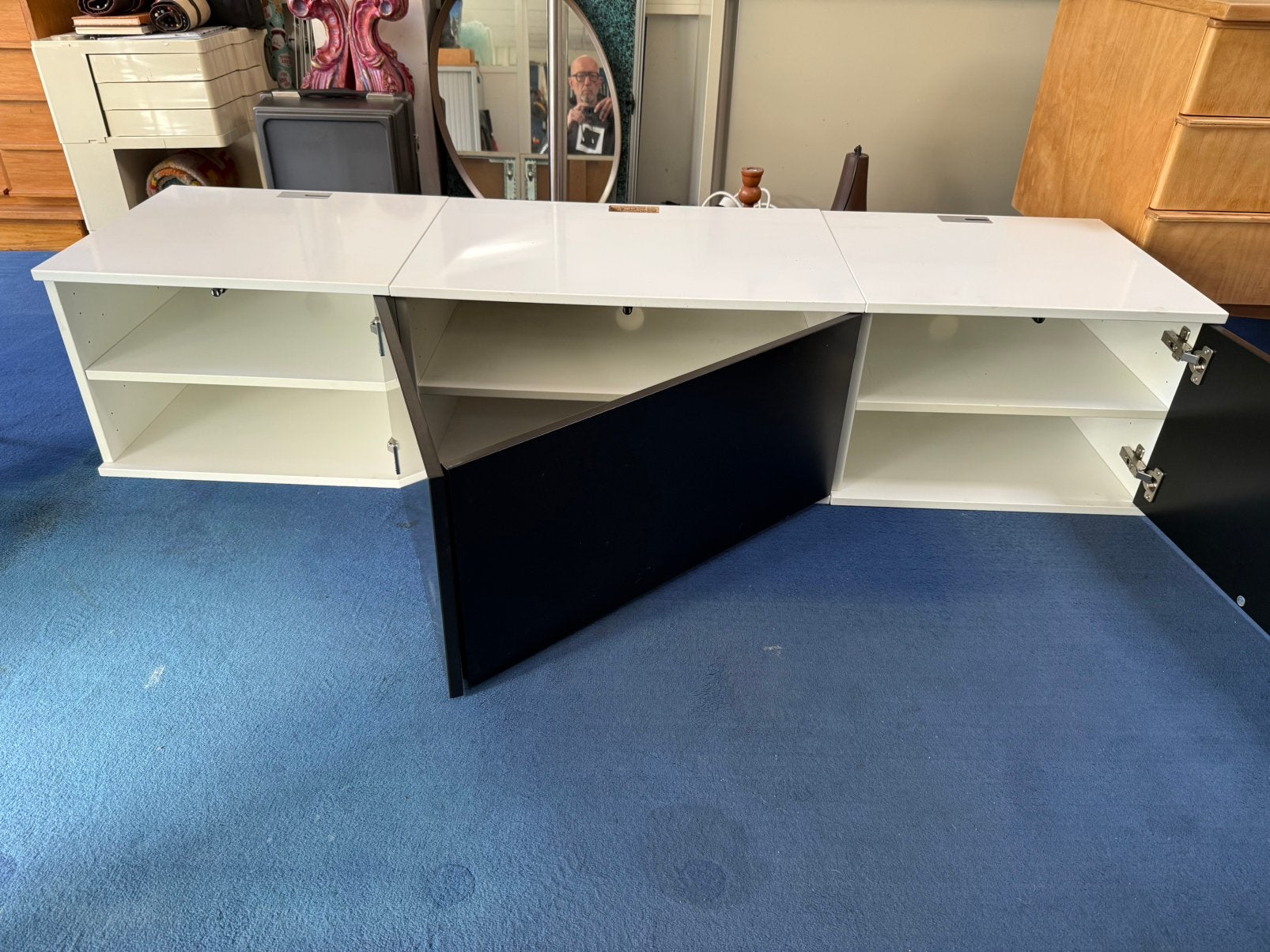 UNNU. audio hifi meubel 3 delig 2/51,5 cm en 69, Ophalen, Gebruikt