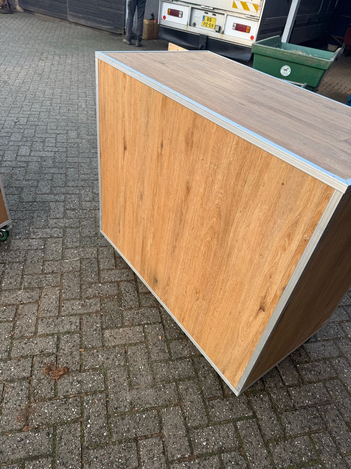 Verrijdbare tafel met opbergruimte en optioneel barblad, Ophalen, Gebruikt