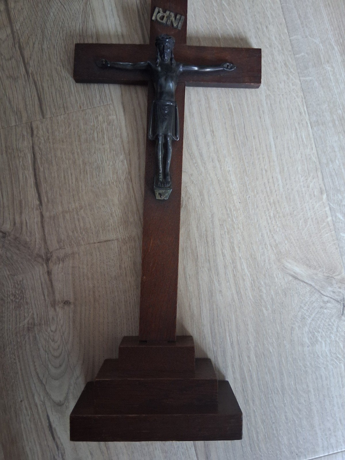 Antiek houten kruisbeeld met Christusfiguur, Antiek en Kunst, Ophalen of Verzenden