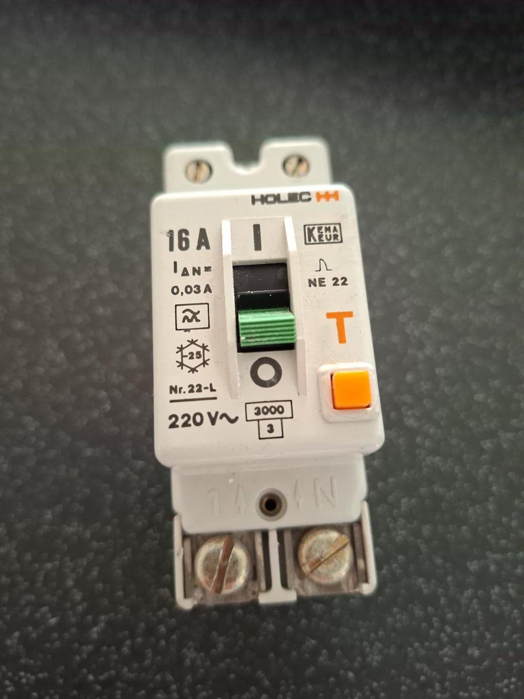 Holec Aardlekschakelaar NE 22, 16A, 30mA, 220V, Doe-het-zelf en Verbouw, Ophalen of Verzenden, Gebruikt, Overige merken, Aardlekschakelaar