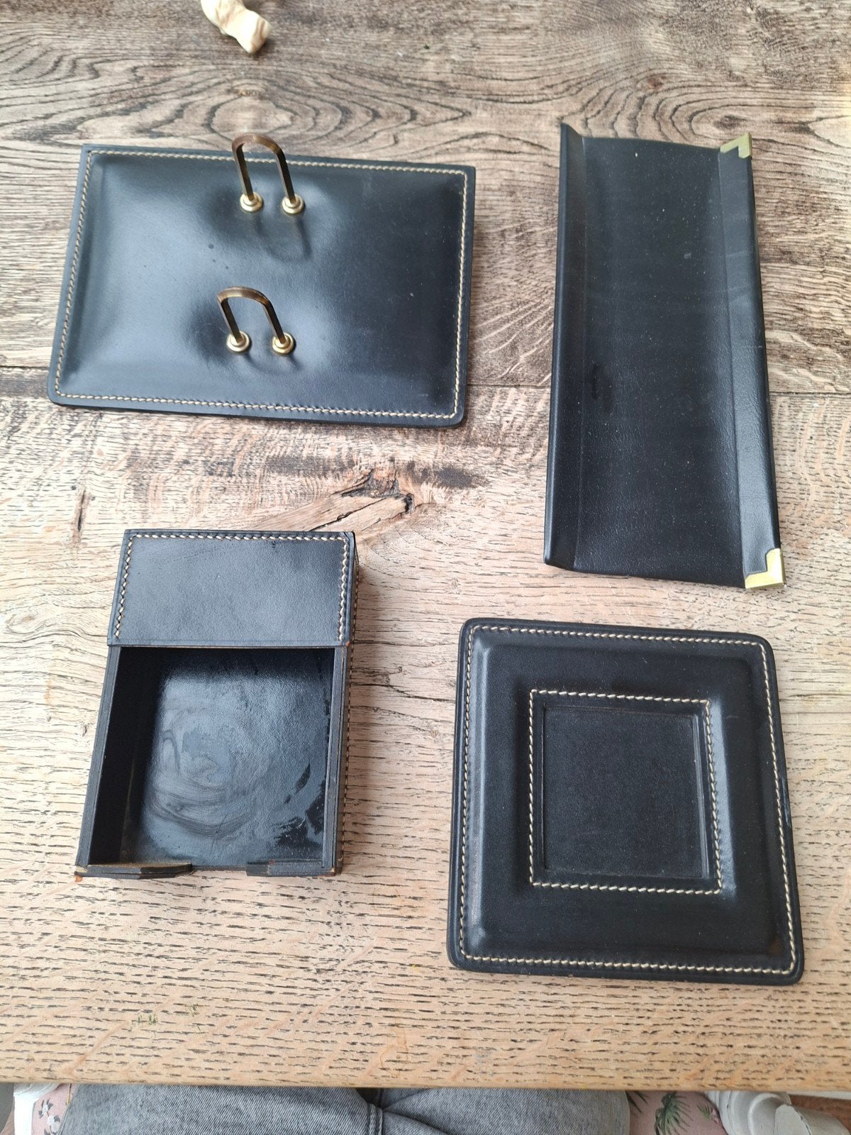 Leren bureau-accessoires set - Zwart met stiksels, Antiek en Kunst, Ophalen of Verzenden