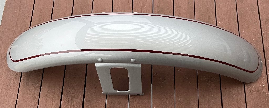 Harley spatbord 21" voor EVO & TWINCAM grijs/ rode bies, Ophalen