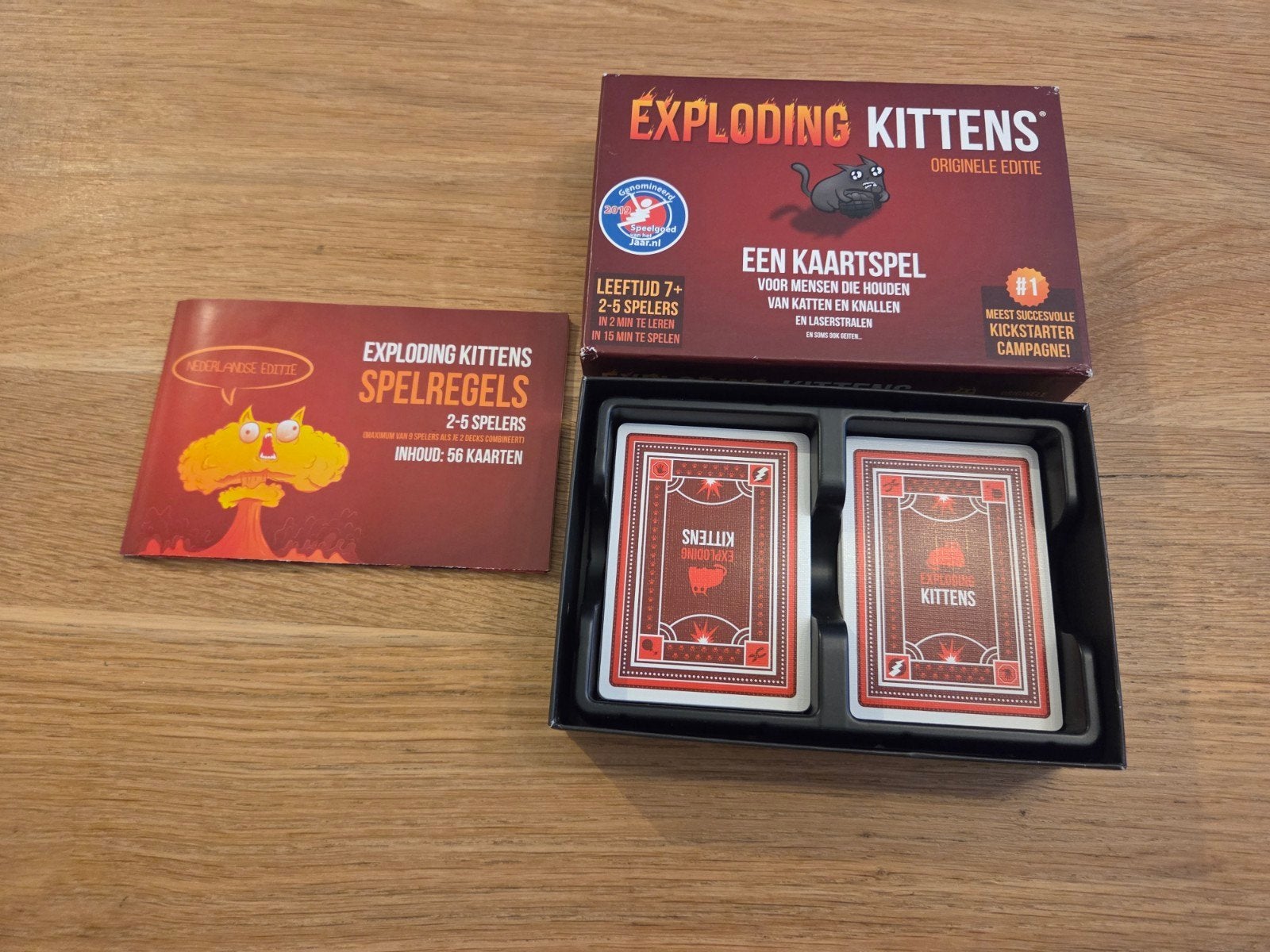 Exploding kittens, Ophalen of Verzenden, Zo goed als nieuw
