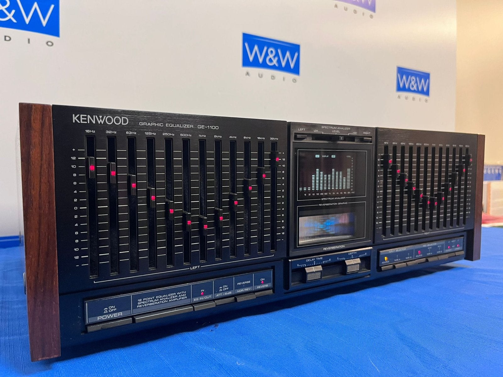 Kenwood GE-1100 Graphic Equalizer met Spectrum Analyzer