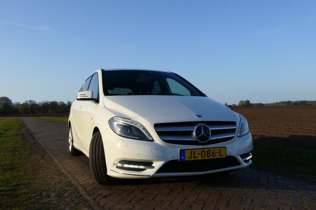 Mercedes-Benz B-Klasse 1.6 B200 5DRS Dct7 2012 Wit, Auto's, Euro 5, 1325 kg, Leder en Stof, Wit