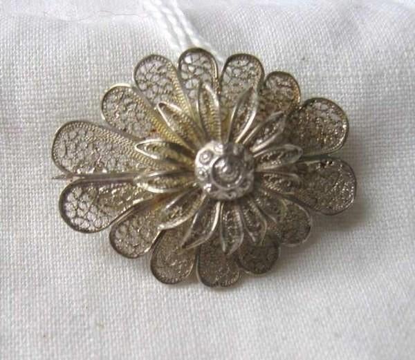 Vintage zilveren filigrain Bloembroche, 3 lagen (5684-796), Ophalen, Zo goed als nieuw, Zilver, Zilver
