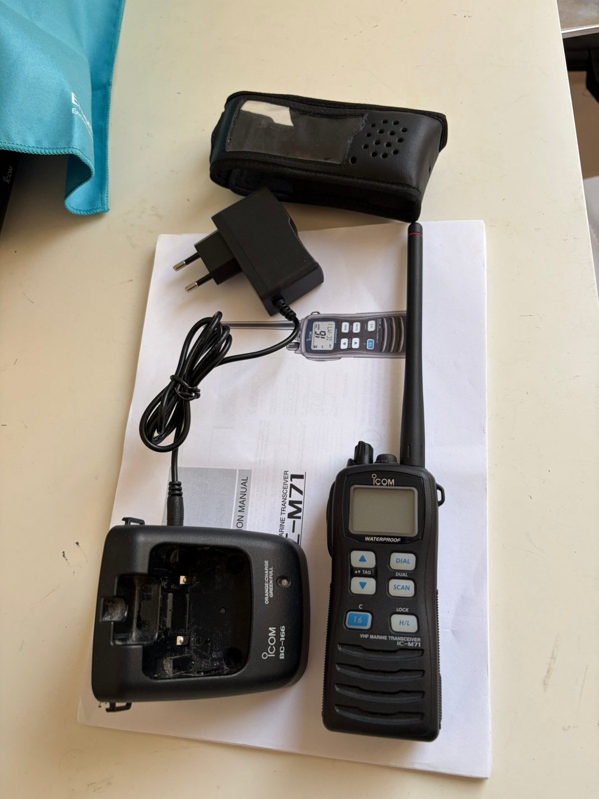 Goedwerkende Icom M71 portable marifoon met VDES kanalen, Ophalen of Verzenden, Gebruikt, Communicatie