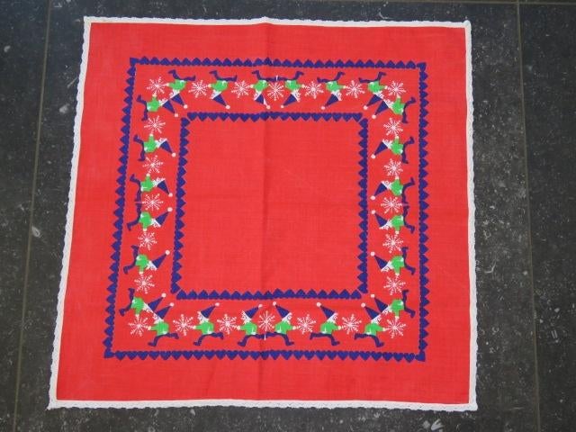 Vintage Zweeds kerstkleedje met jultomtar en hartjes, Ophalen of Verzenden, Zo goed als nieuw