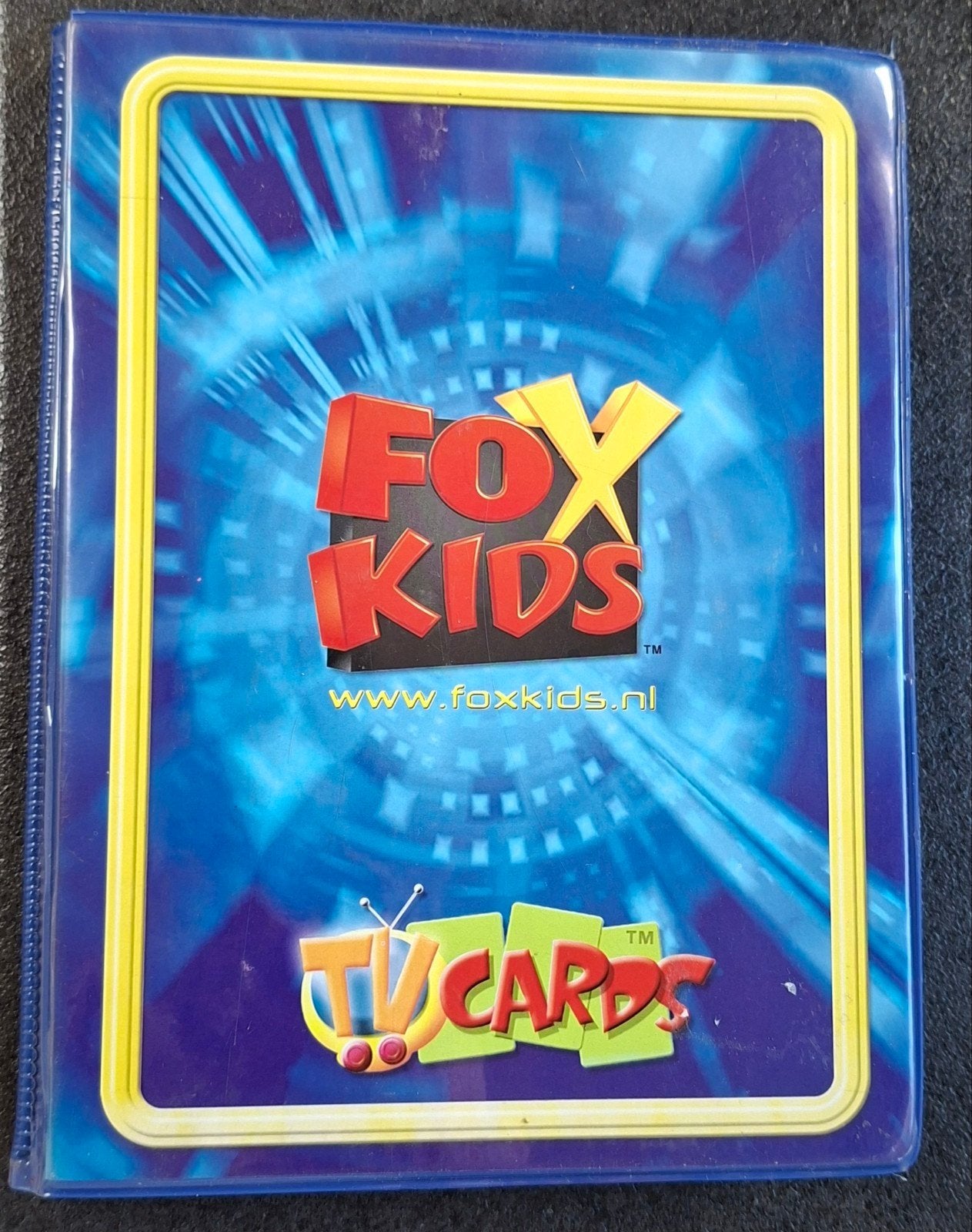 Fox kids TV cards verzamelmap (2004) niet geheel compleet, Verzamelen, Ophalen of Verzenden