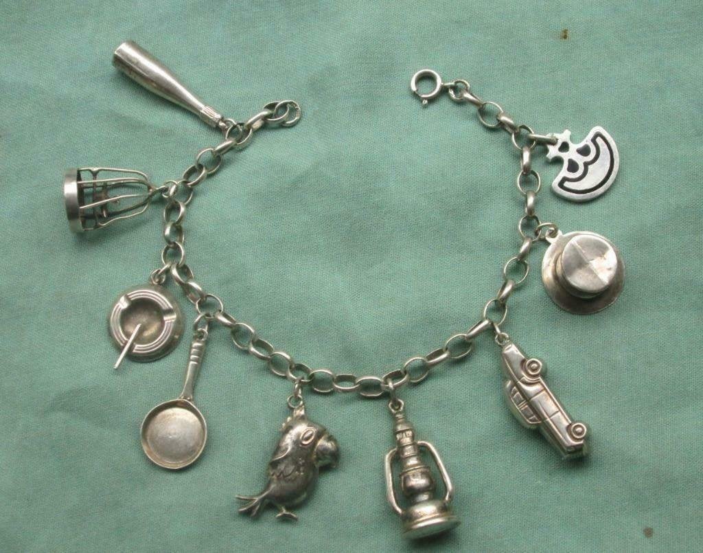 Zilveren bedelarmband hoge hoed, auto, stormlantaarn etc., Sieraden, Tassen en Uiterlijk, Gebruikt, Ophalen of Verzenden, Met bedels of kralen