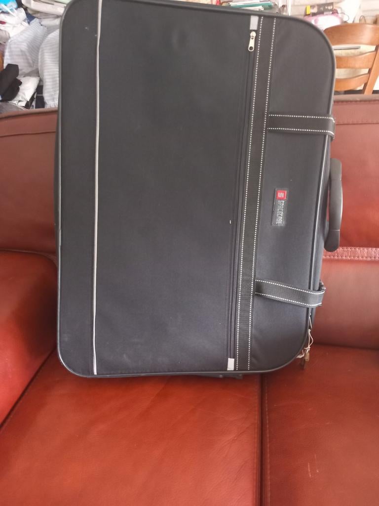 Zwarte Spacecase Koffer - Ideaal voor Reizen, Ophalen, Overige materialen, Wieltjes, Gebruikt