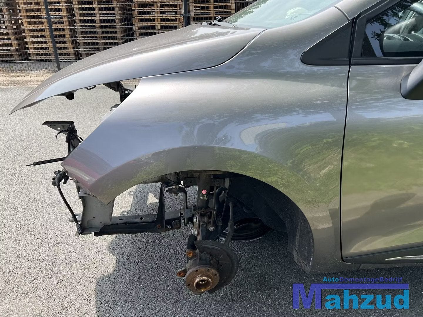 RENAULT CLIO 4 Hatchback Grijs TEKNG Links voorscherm 2012-2, Renault Group, Gebruikt, Contact.group@renault.com, Renault