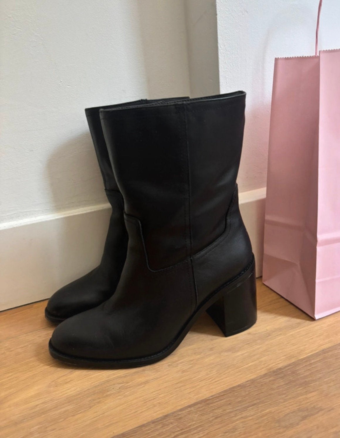 Zara leren zwarte laarzen, black boots met brede hak,maat 37, Hoge laarzen, Zwart, Nieuw, Ophalen of Verzenden