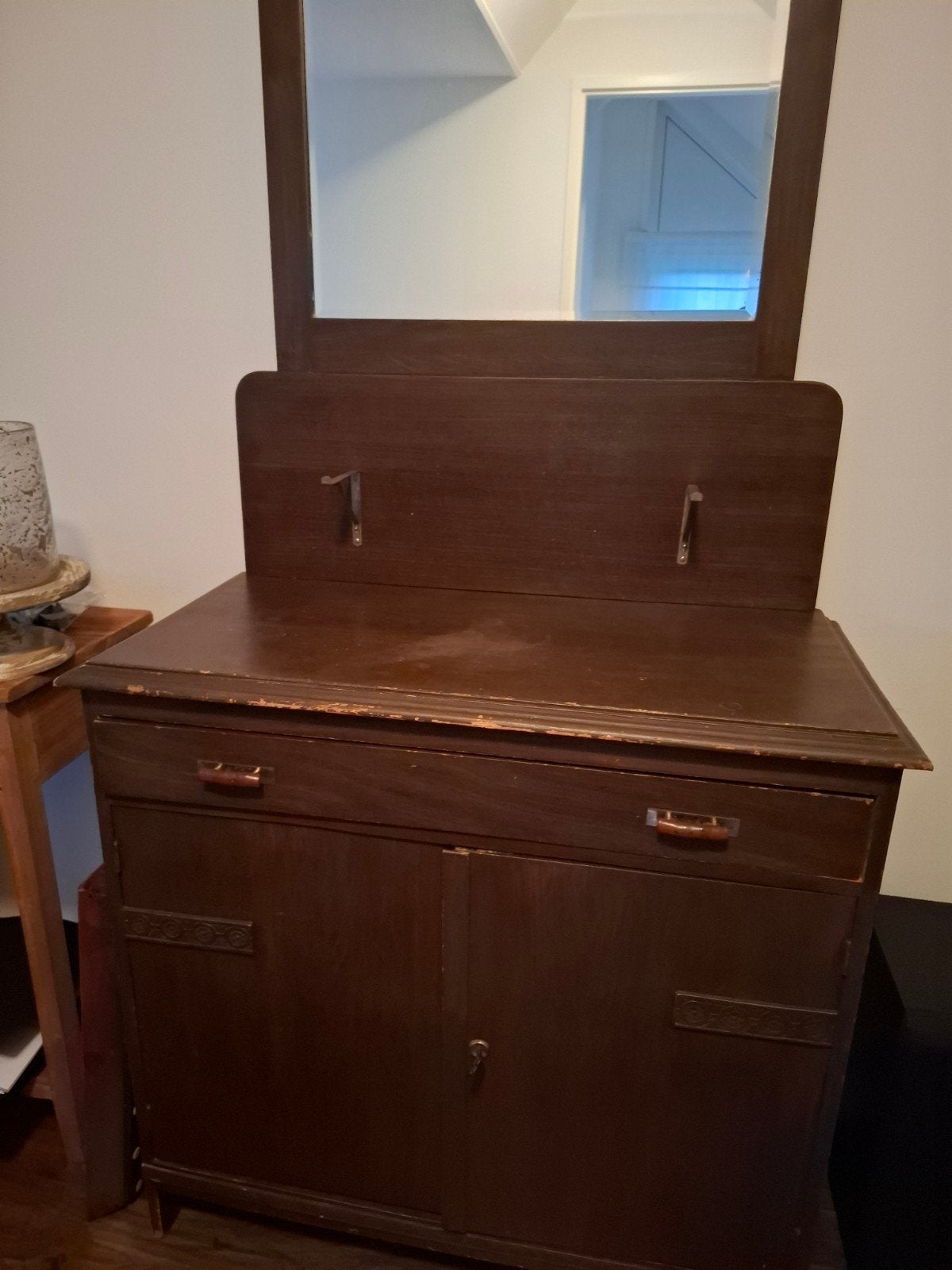 Vintage houten kastje met spiegel en lade, Ophalen