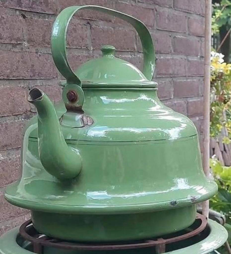 Antieke groene emaille waterketel, Verzenden