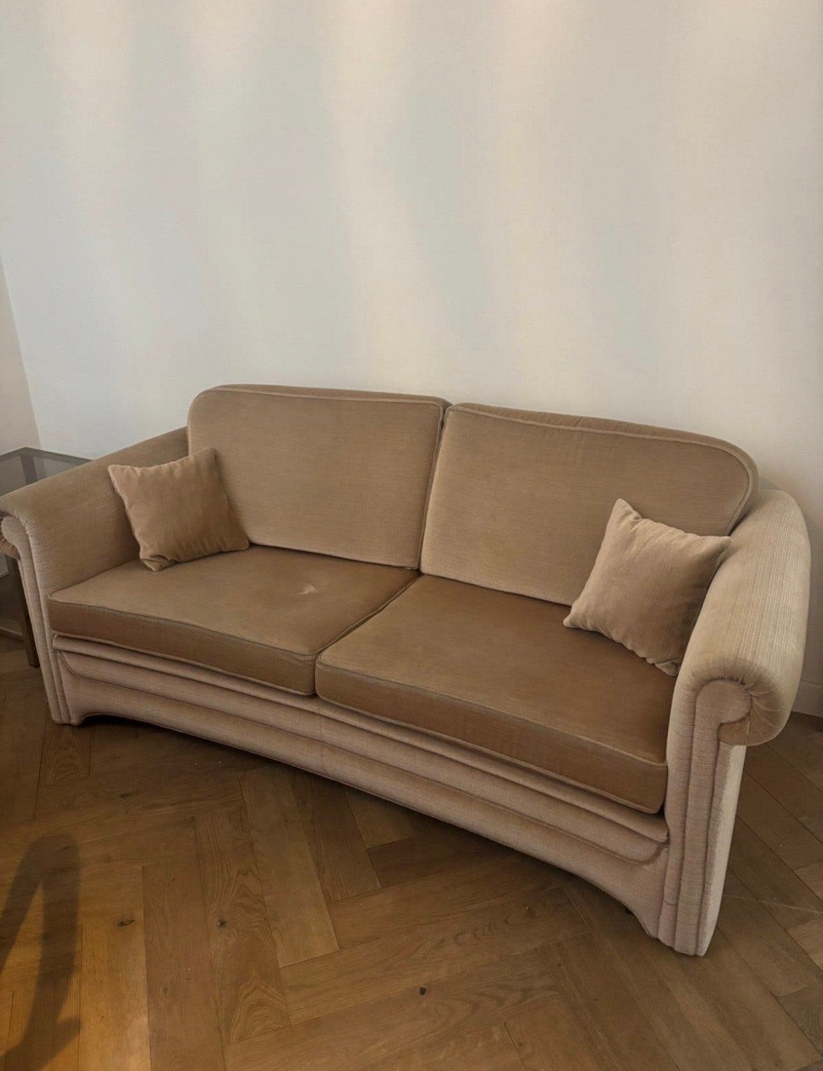 Gratis Mooi schattig bankje - Comfortabele 2-zits bank, Ophalen, Gebruikt, 150 tot 200 cm, Tweepersoons