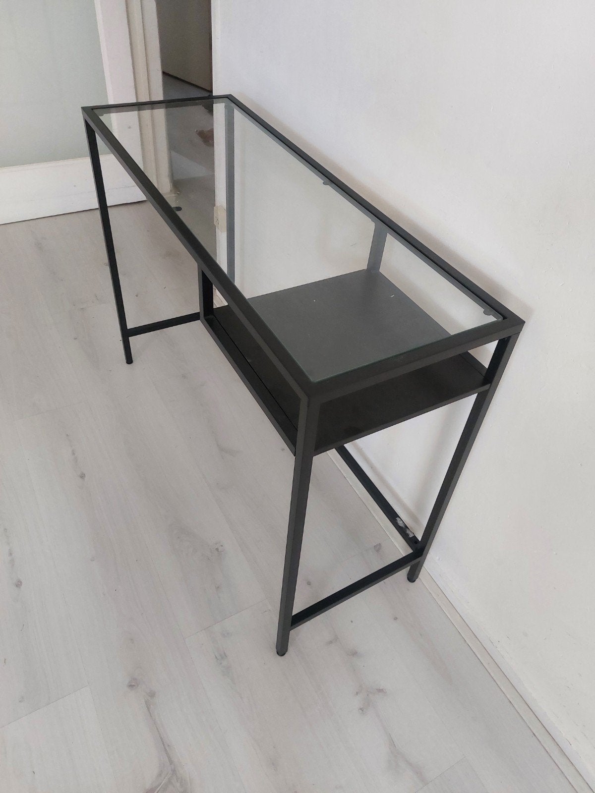 stalen tafel met glasplaat, 50 tot 100 cm, Ophalen of Verzenden, Zo goed als nieuw, 25 tot 50 cm