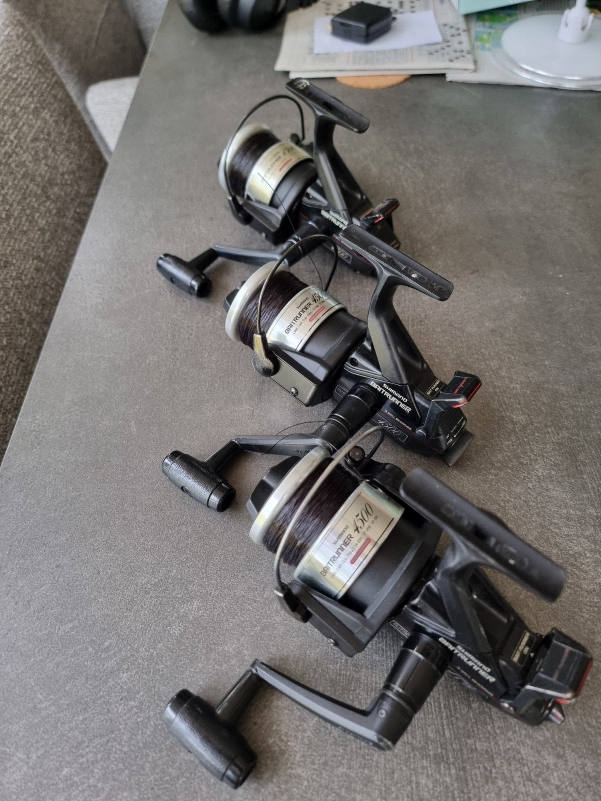 Te koop set van 3 Shimano 4500A Baitrunners in nette staat., Ophalen of Verzenden, Gebruikt, Molen
