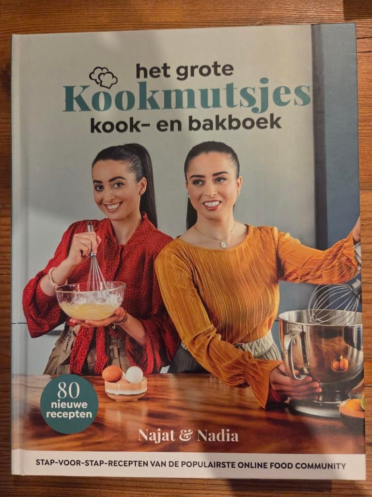 Het grote Kookmutsjes kook- en bakboek - Najat & Nadia, Boeken, Kookboeken, Ophalen of Verzenden, Zo goed als nieuw