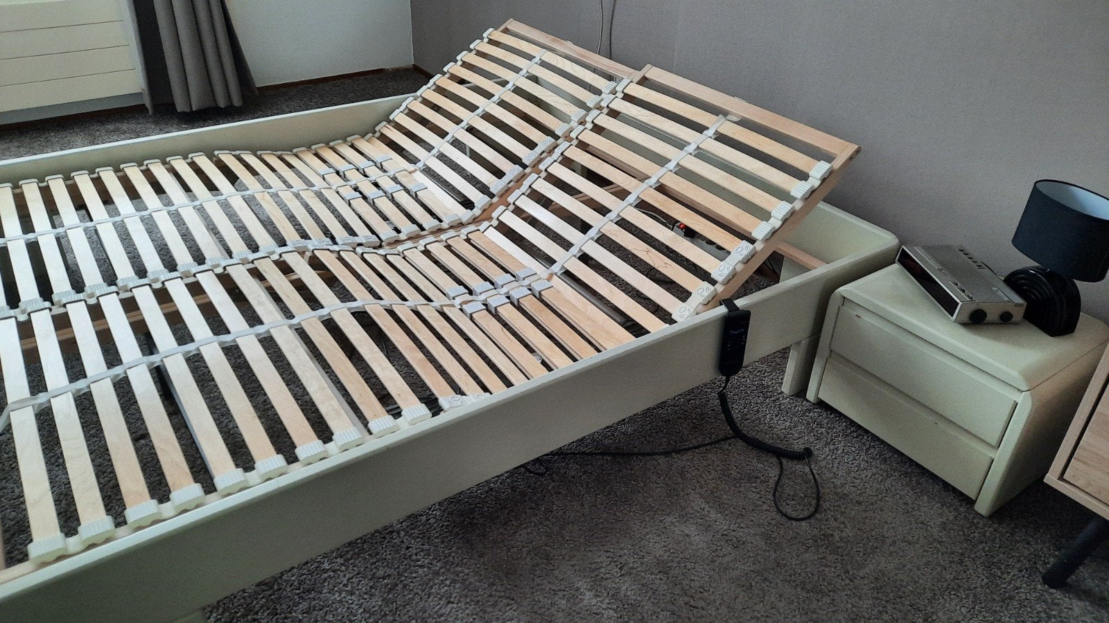 Twee IKEA Sultan Landön elektrische lattenbodems 80 x 200 cm, Huis en Inrichting, Slaapkamer | Matrassen en Bedbodems, Ophalen