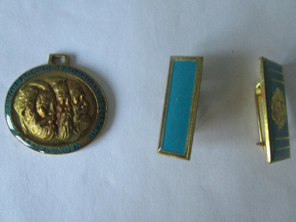 Medaille DDR-FDJ voor uitmuntend propagandistische prestatie, Verzenden, Overige soorten, Duitsland, Lintje, Medaille of Wings