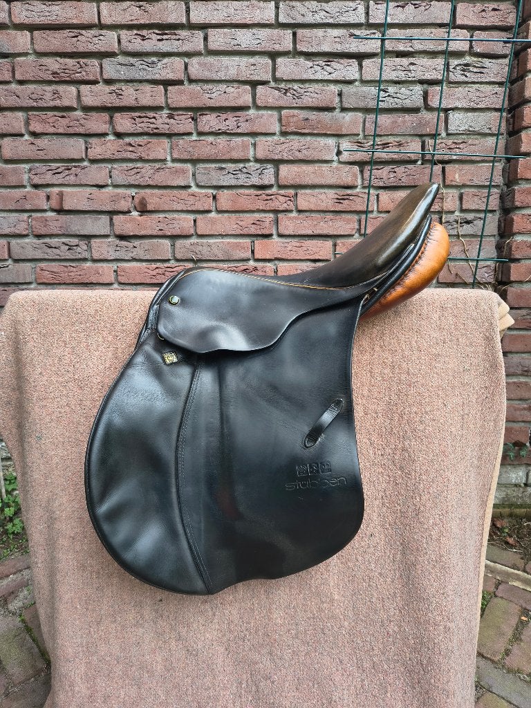 2 Stübben Siegfried II springzadels 17 inch/29, Ophalen, Gebruikt, Vlakke zit, Stubben