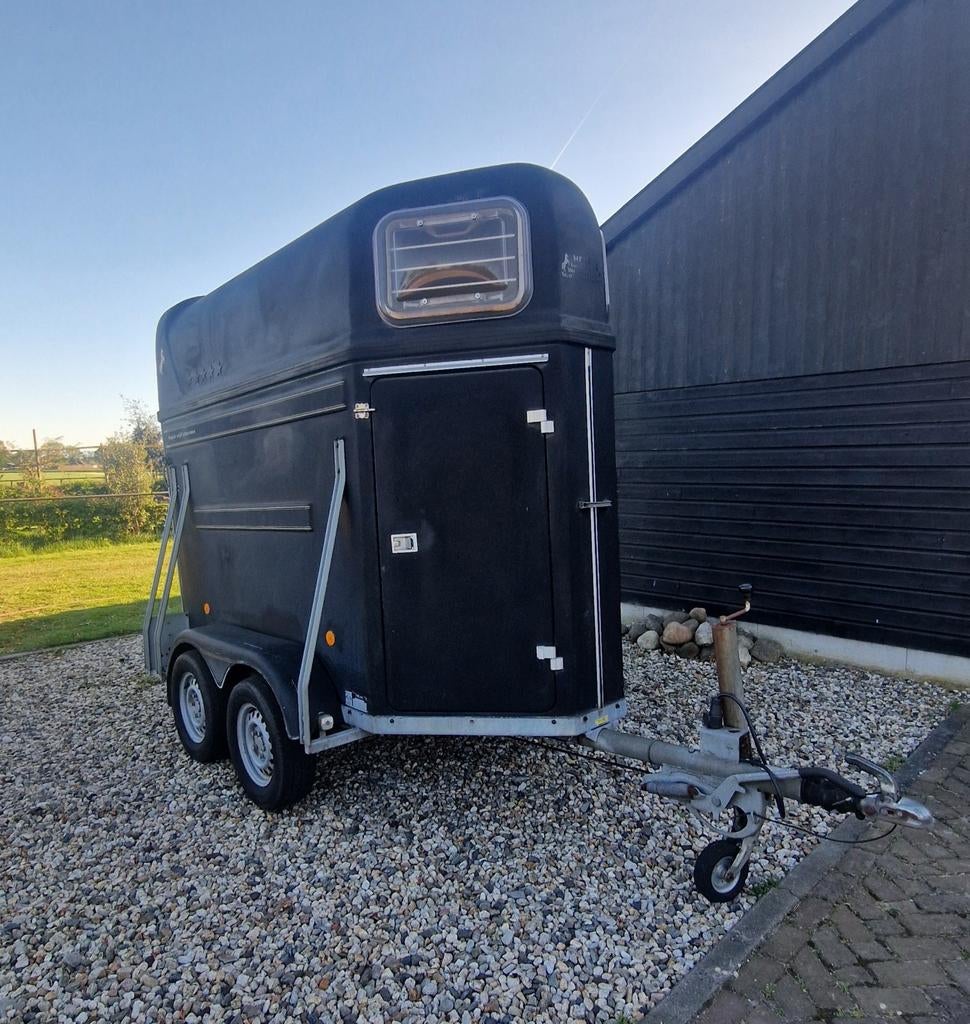 Heja 1,5 paards polyester trailer, Dieren en Toebehoren, Paarden en Pony's | Trailers en Aanhangwagens, Gebruikt, 1½-paards trailer