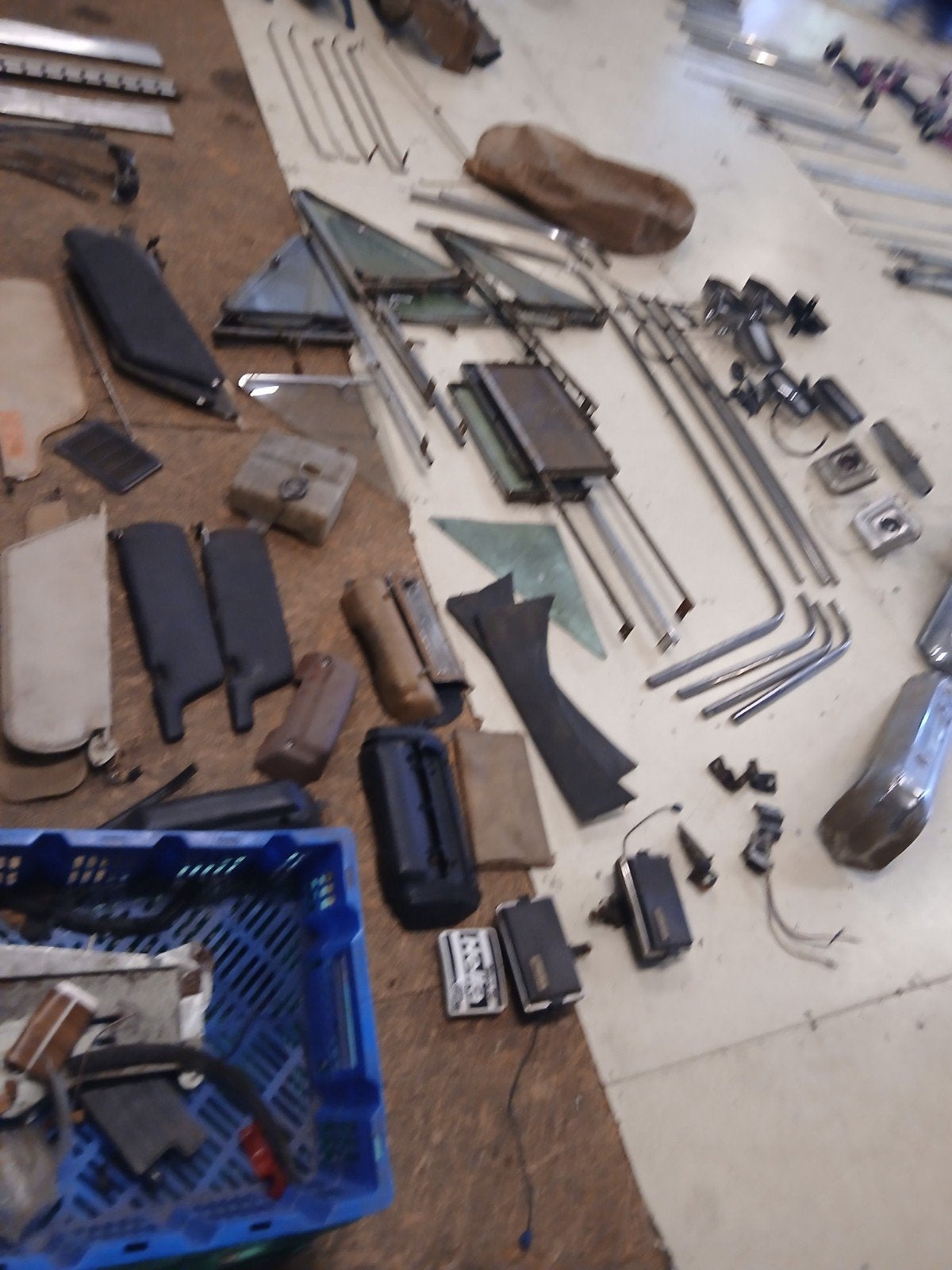 jeep wagoneer lijstwerk body rondomjaren 60.70,, Ophalen of Verzenden