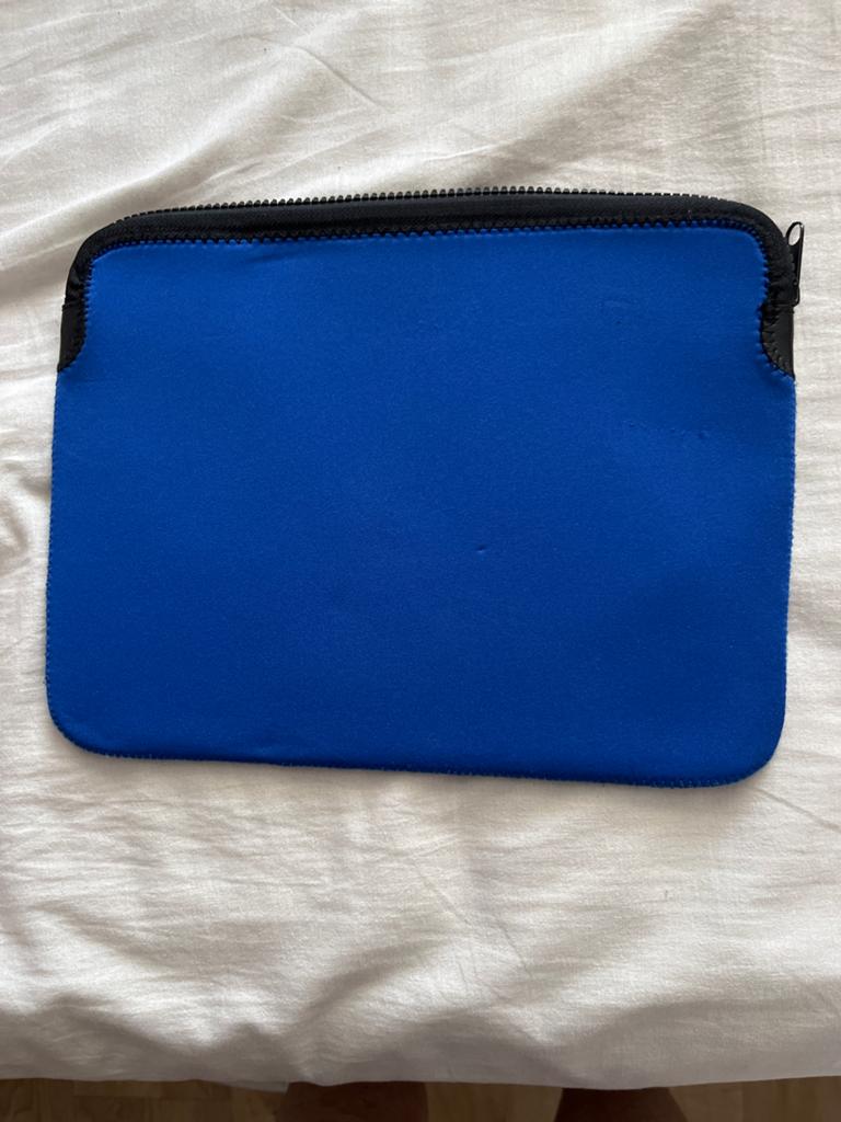 Blauwe laptophoes voor 13-14 inch laptops, Computers en Software, Laptophoezen, Ophalen of Verzenden, 14 inch, Zo goed als nieuw