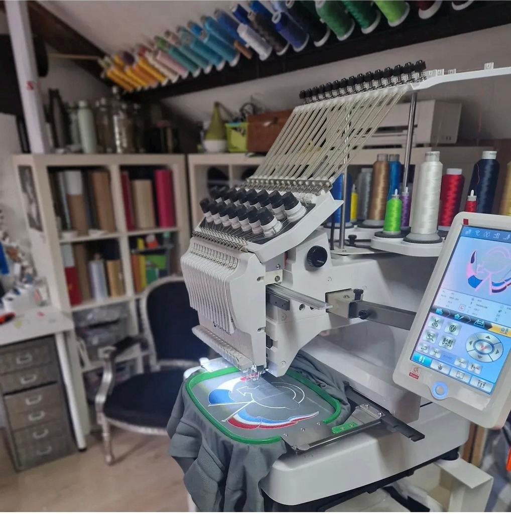 Promaker borduurmachine 15 naalden, Ophalen
