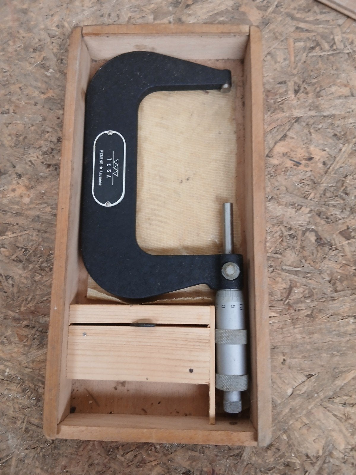 Tesa Micrometer 75-100 mm in houten kistje, Ophalen of Verzenden
