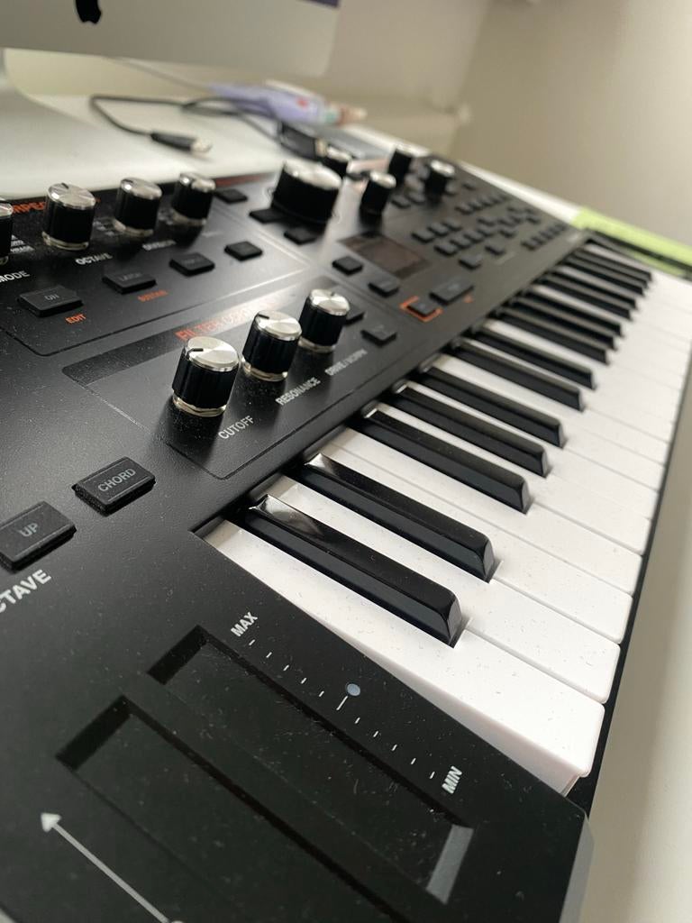 ASM Hydrasynth Explorer - Zo goed als nieuw, Muziek en Instrumenten, Overige aantallen, Zo goed als nieuw, Met midi-aansluiting