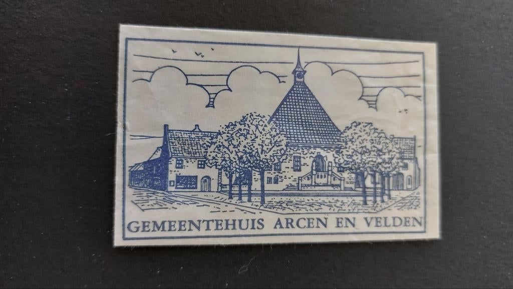 Gemeentehuis Arcen en Velden, Verzenden, Nederland