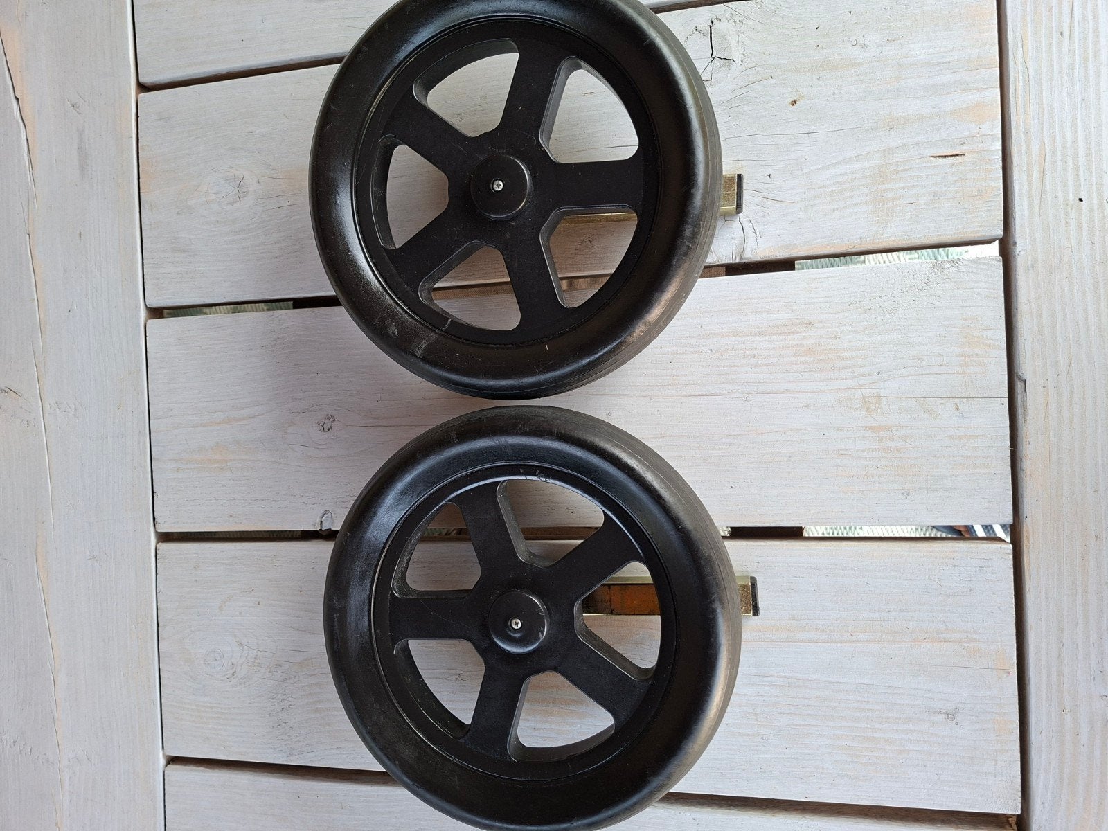 Preston vis trolley wielen 2 stuks, Watersport en Boten, Hengelsport | Witvissen, Ophalen, Gebruikt, Overige typen