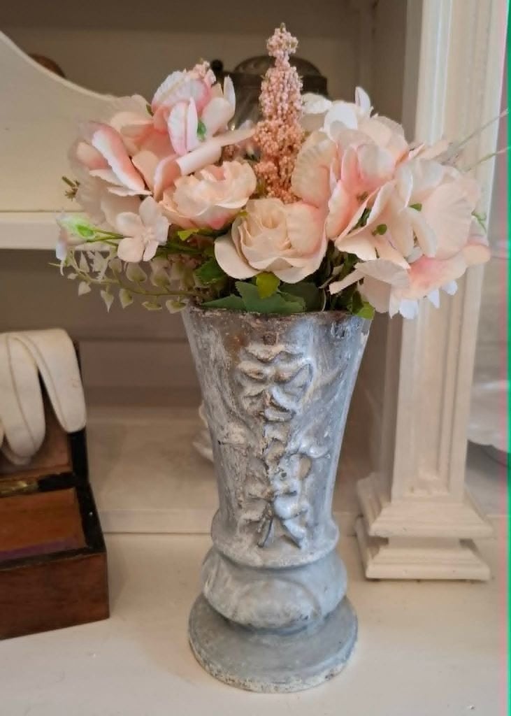 Shabby-chic Franse gietijzeren vaas,, Ophalen of Verzenden