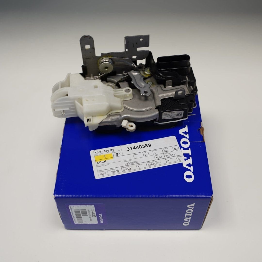 Volvo V40 v.a. 2013 - Deurslot LV of LA, -, -, Nieuw, Ophalen of Verzenden