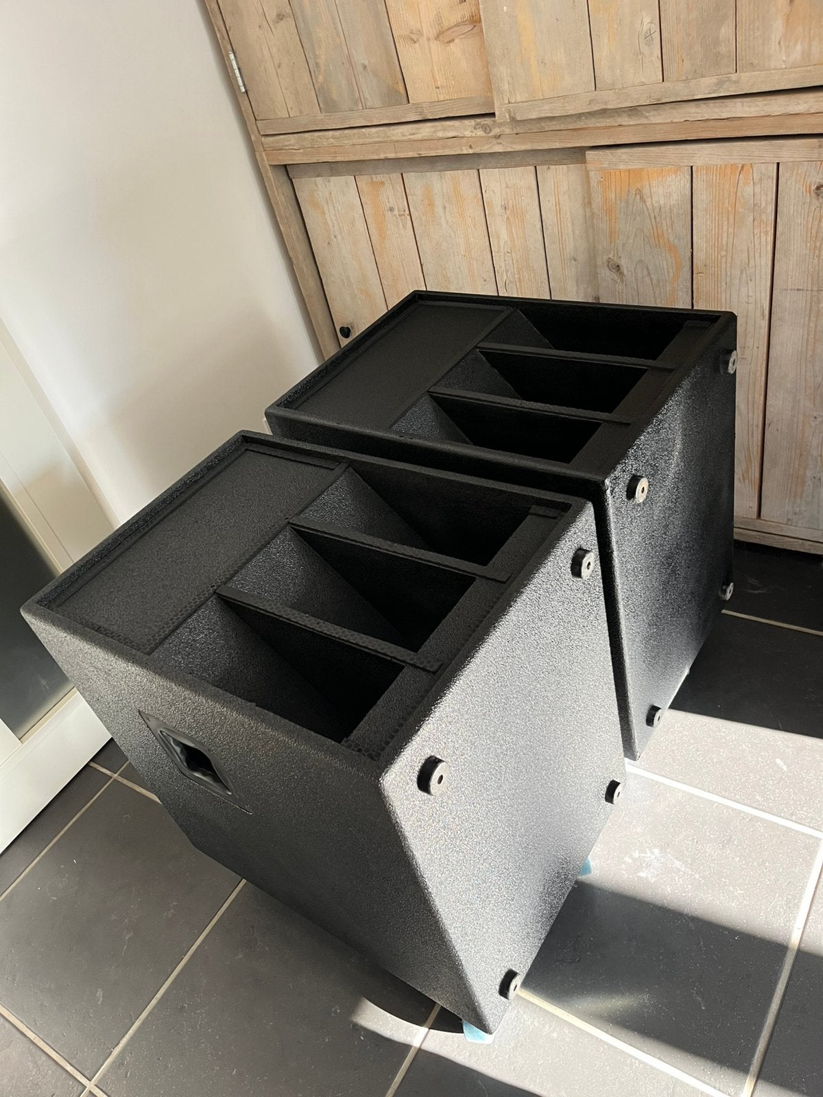 2x Wharfedale pro twin15SB subs met filter baskasten passief, Ophalen, Zo goed als nieuw, Kunststof, Overige typen