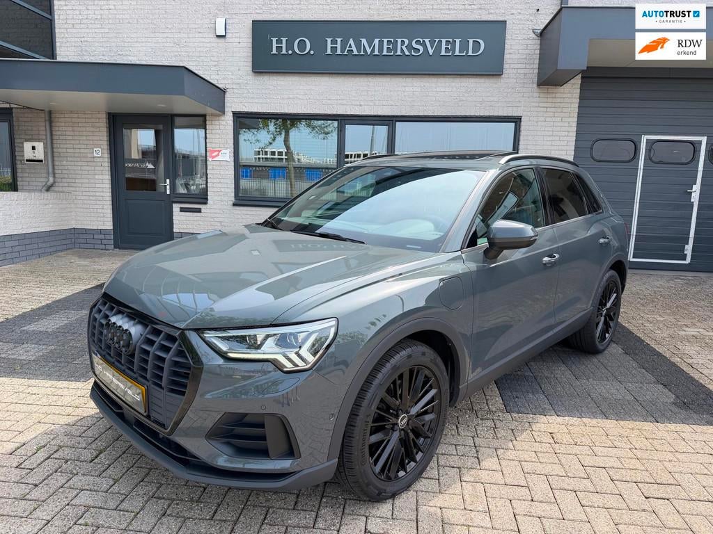 Audi Q3 45 TFSI S-Line |Pano|Matrix|Ambient|Memory, Gebruikt, 150 pk, Leder en Stof, Hybride Elektrisch/Benzine