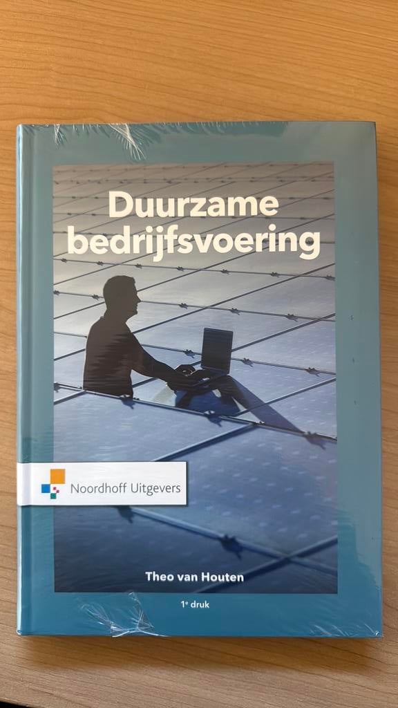 Theo van Houten - Duurzame bedrijfsvoering, Boeken, Ophalen of Verzenden, Zo goed als nieuw, Theo van Houten