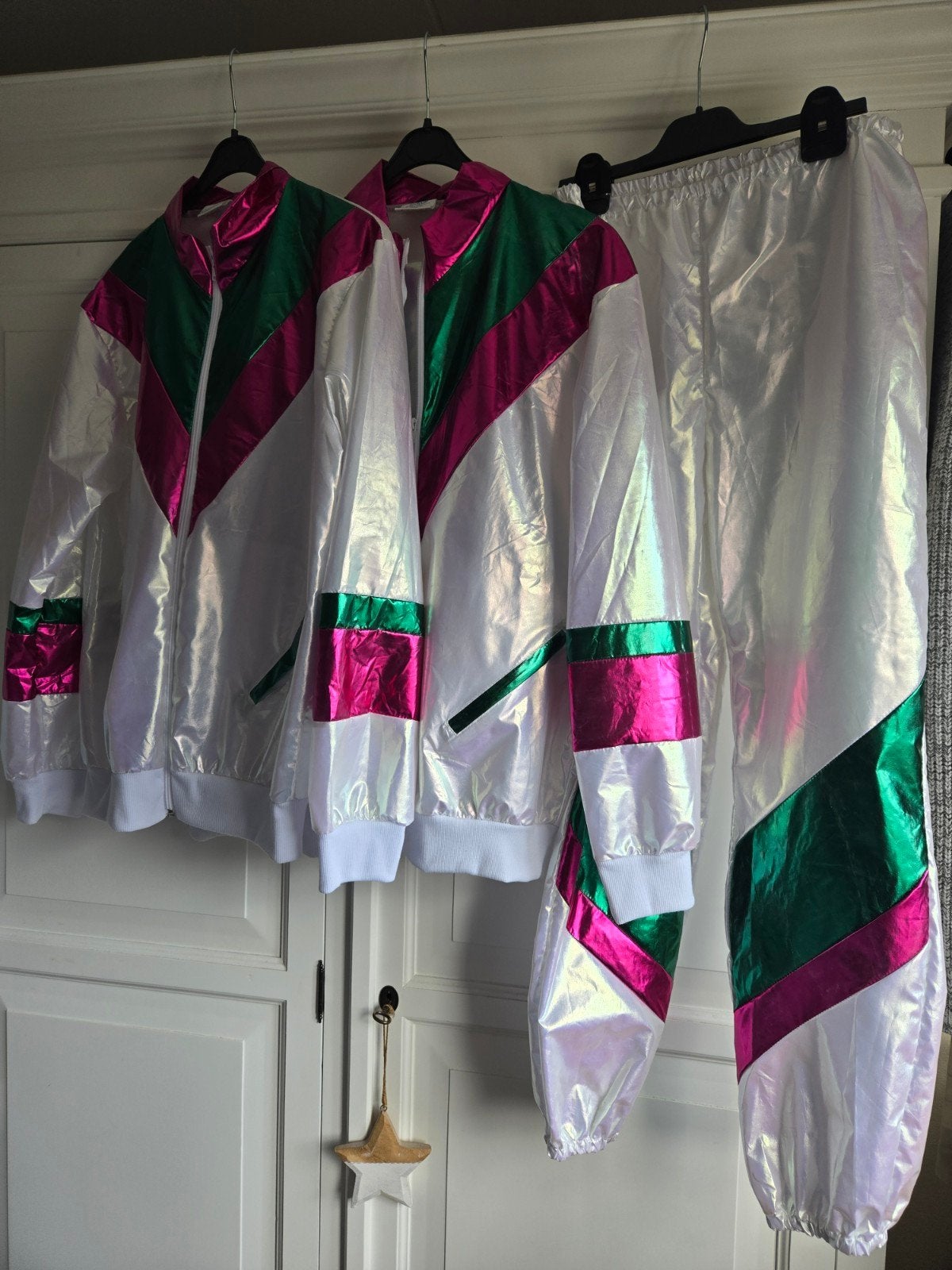 Opvallend 80s/90s trainingspak - Wit, roze, groen, Maat 38/40 (M), Carnaval, Ophalen of Verzenden, Onbekend