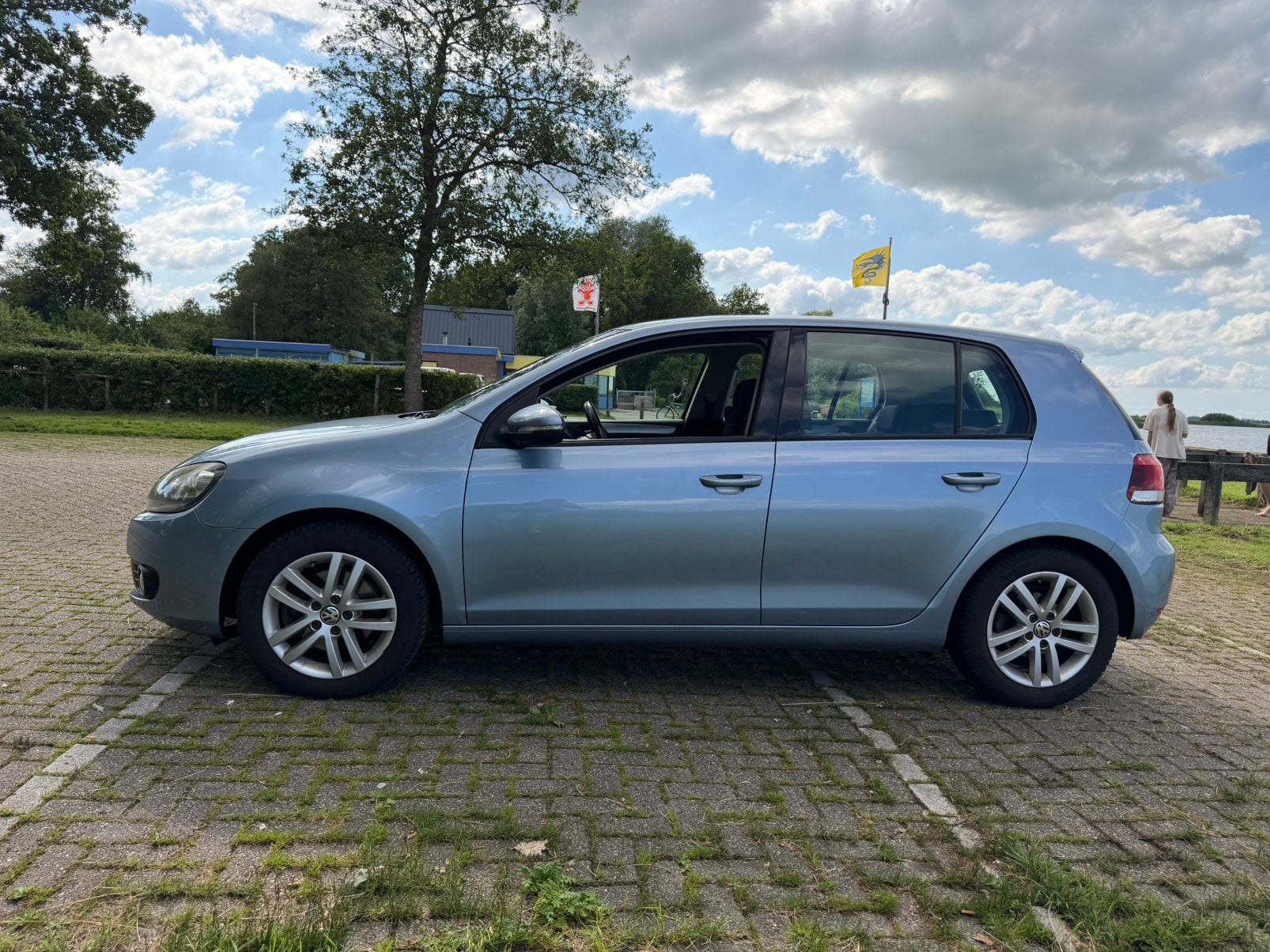 Foto 6 van Volkswagen Golf 1.4 TSI Highline 118KW DSG 2009 Blauw