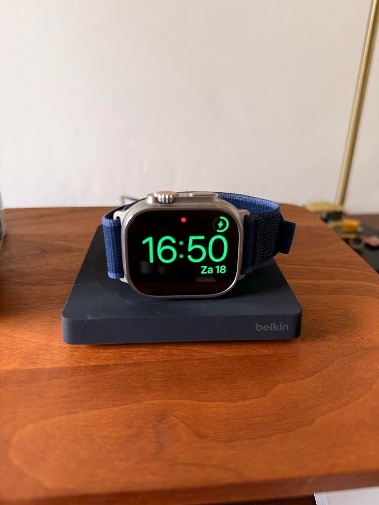Belkin BOOSTCHARGE PRO draagbare snellader Apple Watch, Ophalen of Verzenden, Zo goed als nieuw
