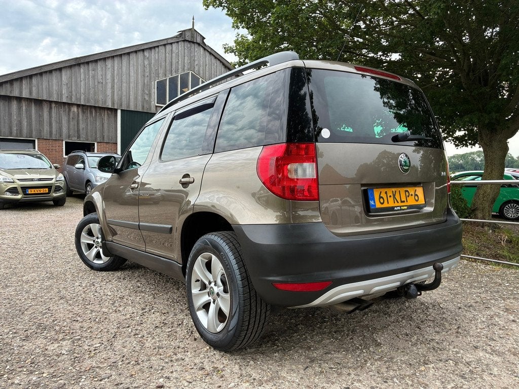 Skoda Yeti 1.2 TSI Ambition | Cruise + Clima nu € 4.450,-!, Auto's, Skoda, Voorwielaandrijving, Euro 5, Stof, Gebruikt