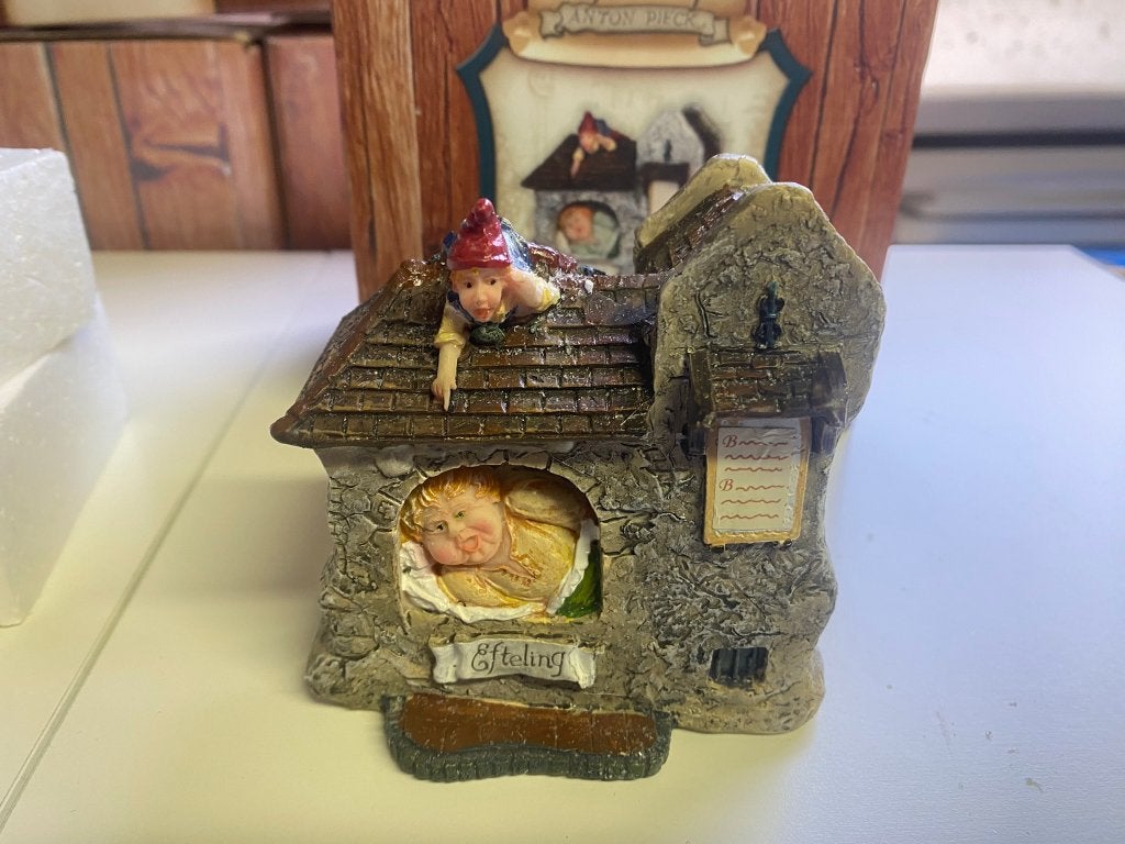 Anton Pieck Efteling Huisje - Holle Bolle Gijs incl. doos, Efteling, Info@efteling.com, Ophalen of Verzenden, Beeldje of Poppetje