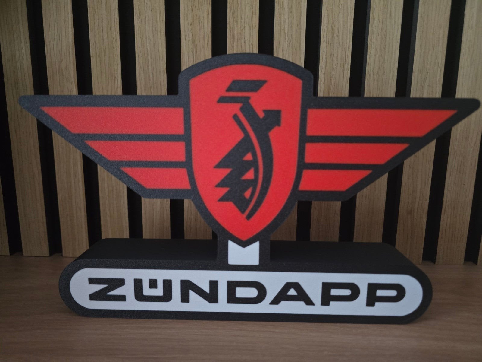 Zundapp LED Logo - Uniek Decoratiestuk, Fietsen en Brommers, Brommers | Zundapp, Ophalen of Verzenden