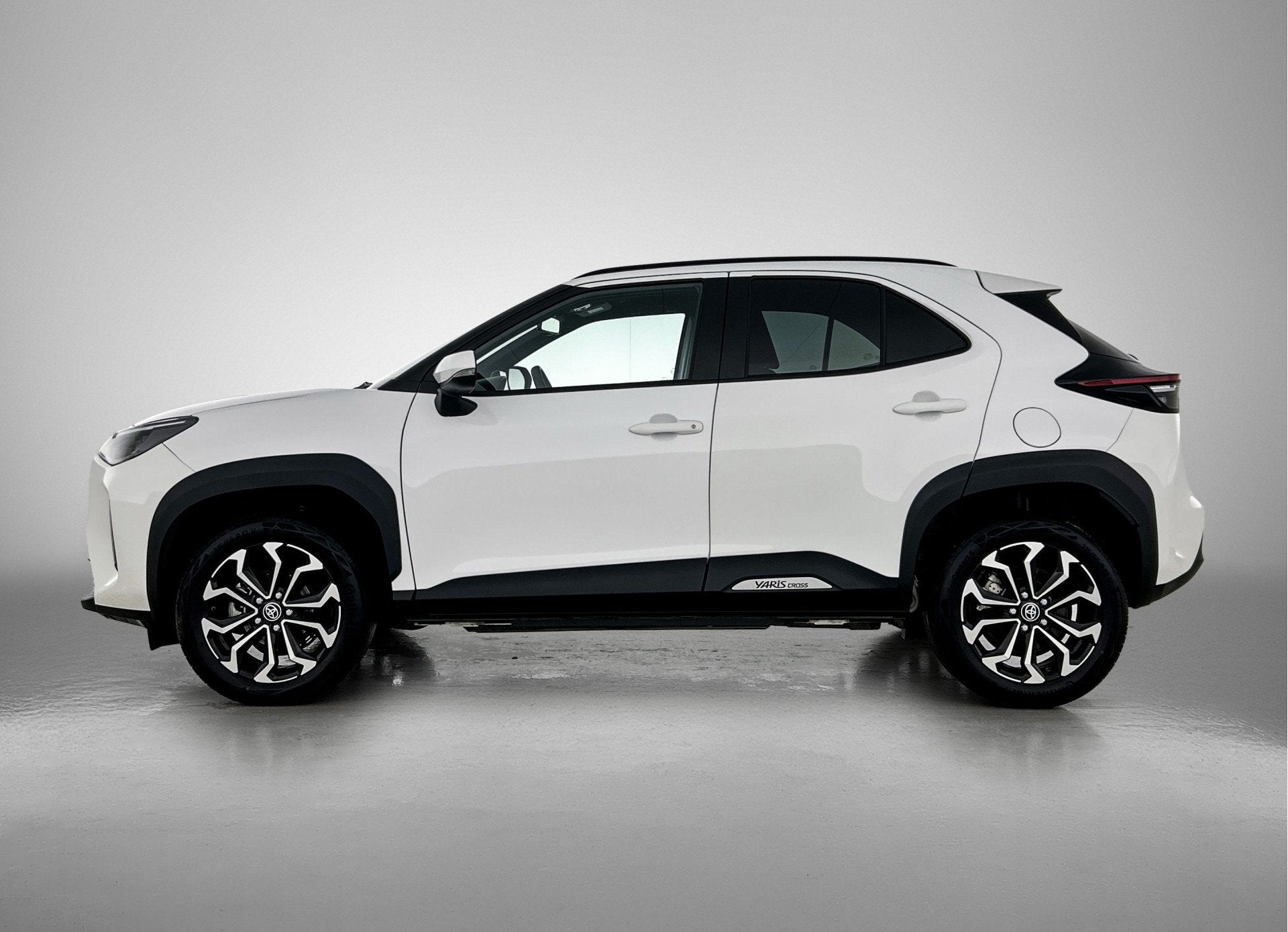 Toyota Yaris Cross 1.5 Hybrid 115 Dynamic | Voorstoelen verw, 12 maanden, Stof, Gebruikt, 116 pk